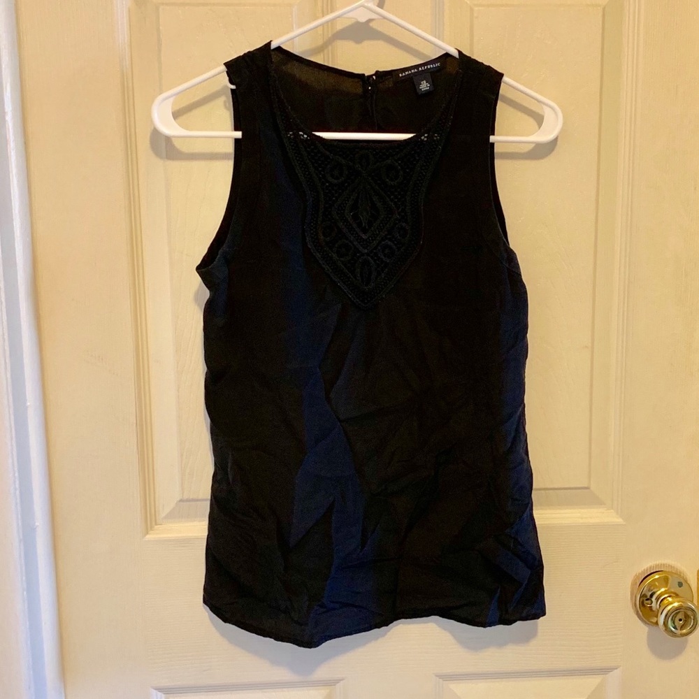 Banana Republic Sleeveless Blouse Top